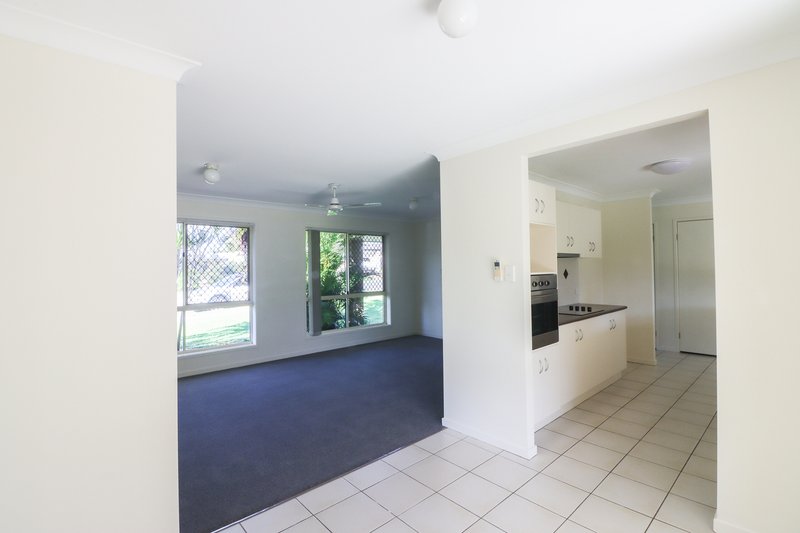 Photo - 11 Ivanhoe Place, Brassall QLD 4305 - Image 5