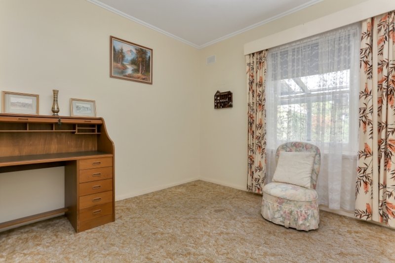 Photo - 11 Jaffrey Street, Blair Athol SA 5084 - Image 7