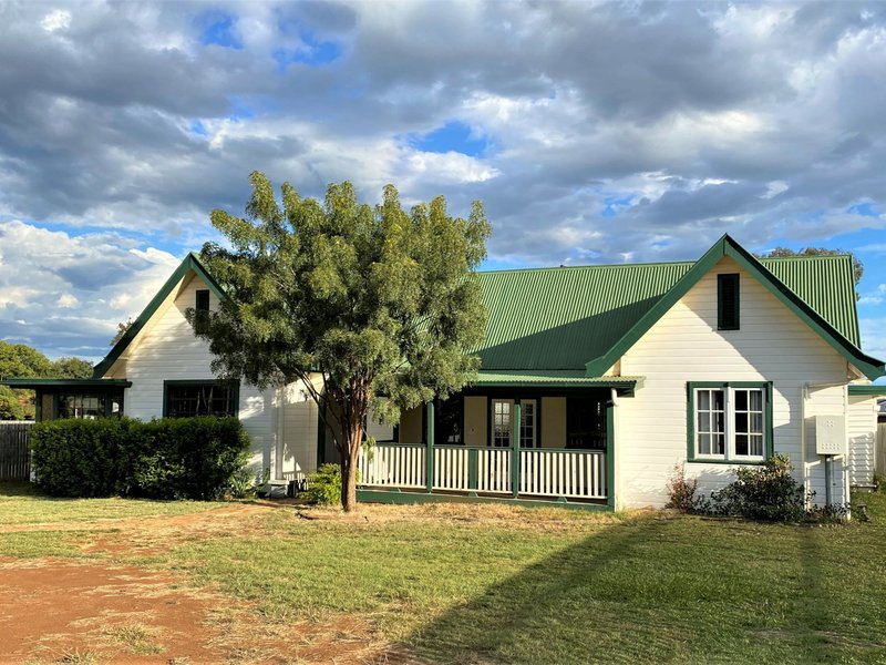 Photo - 11 James Street, Kingaroy QLD 4610 - Image