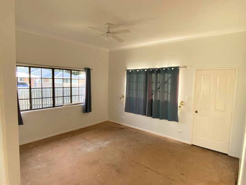 Photo - 11 James Street, Kingaroy QLD 4610 - Image 17