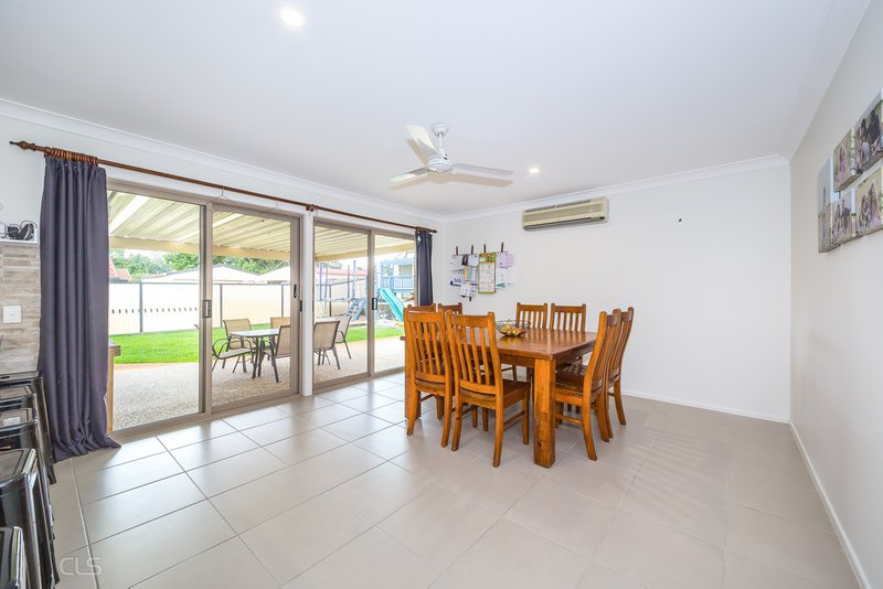 Photo - 11 Jasmin Drive, Bongaree QLD 4507 - Image 5