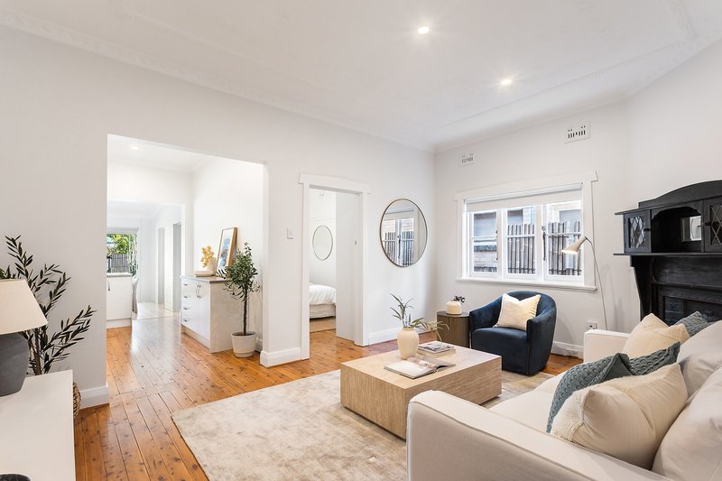 Photo - 11 Jasmine Street, Botany NSW 2019 - Image 2