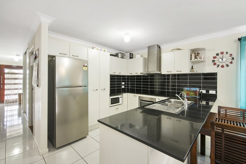 Photo - 11 Jersey Street, North Lakes QLD 4509 - Image 2