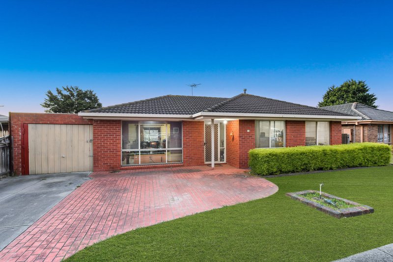 Photo - 11 Jessica Drive, Hampton Park VIC 3976 - Image 3