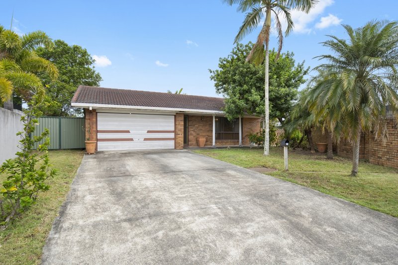 Photo - 11 Jib Court, Mermaid Waters QLD 4218 - Image 13