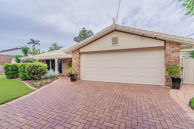 Photo - 11 Jilbard Drive, Springwood QLD 4127 - Image 20