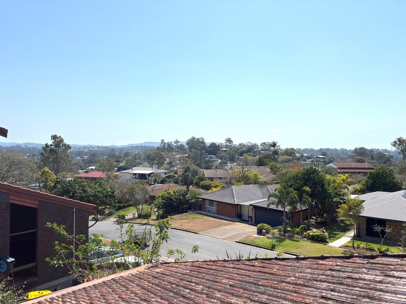 Photo - 11 Jimburn Street, Jindalee QLD 4074 - Image 4