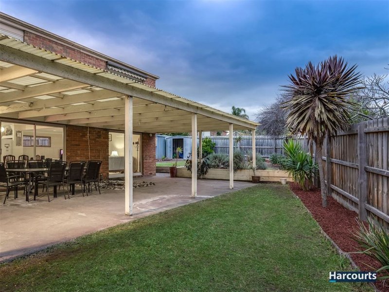 Photo - 11 Jindalee Close, Rowville VIC 3178 - Image 9