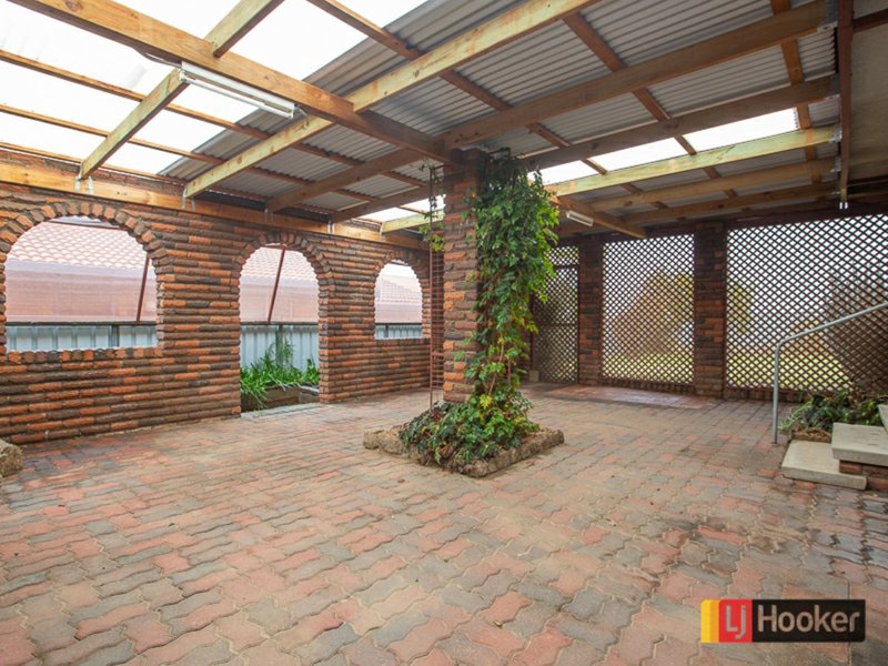 Photo - 11 Johns Drive, Kootingal NSW 2352 - Image 2