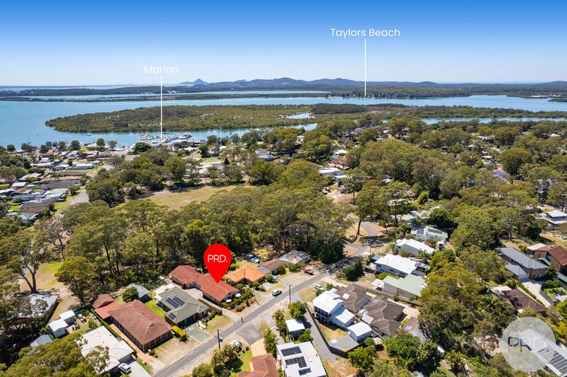 11 Johnson Parade, Lemon Tree Passage NSW 2319