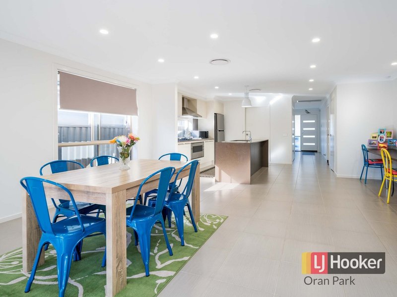 Photo - 11 Jones Street, Oran Park NSW 2570 - Image 4