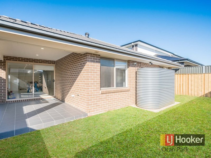 Photo - 11 Jones Street, Oran Park NSW 2570 - Image 7