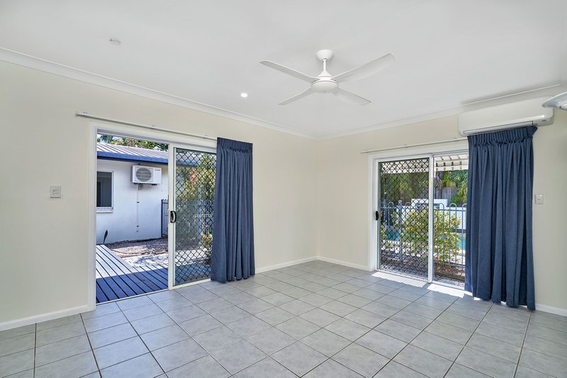 Photo - 11 Josephine Close, Yorkeys Knob QLD 4878 - Image 10