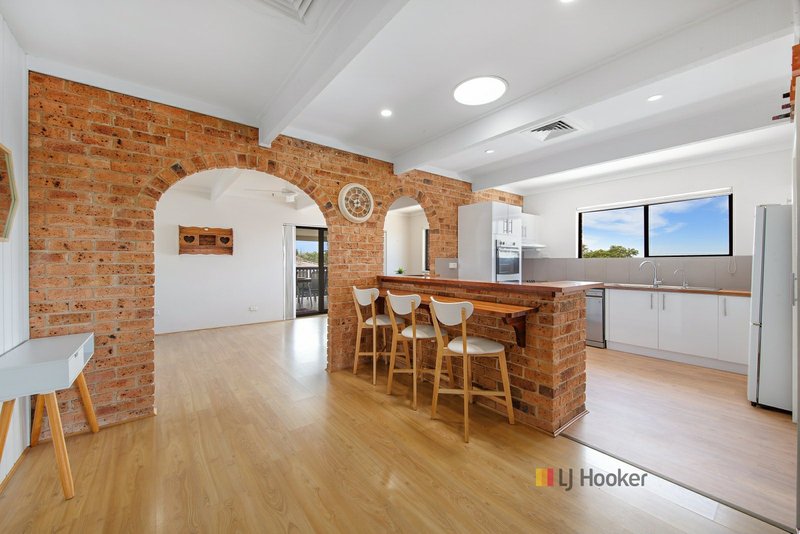 Photo - 11 Joy Street, Gorokan NSW 2263 - Image 4