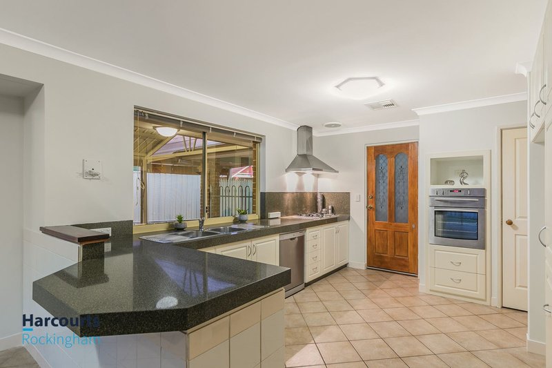 Photo - 11 Jurien Close, Warnbro WA 6169 - Image 8