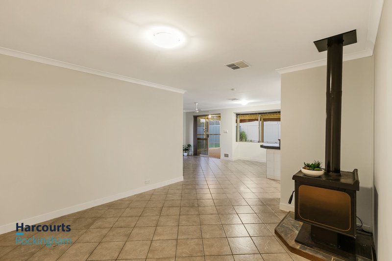 Photo - 11 Jurien Close, Warnbro WA 6169 - Image 12