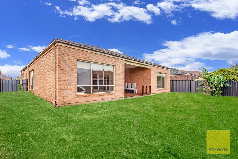 Photo - 11 Kalara Court, Tarneit VIC 3029 - Image 18