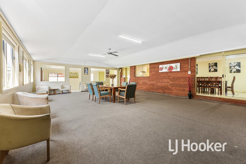 Photo - 11 Karoonda Way, Hampton Park VIC 3976 - Image 7