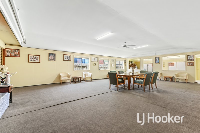 Photo - 11 Karoonda Way, Hampton Park VIC 3976 - Image 8