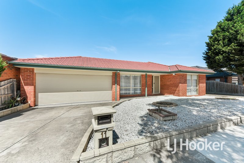 Photo - 11 Karoonda Way, Hampton Park VIC 3976 - Image 19