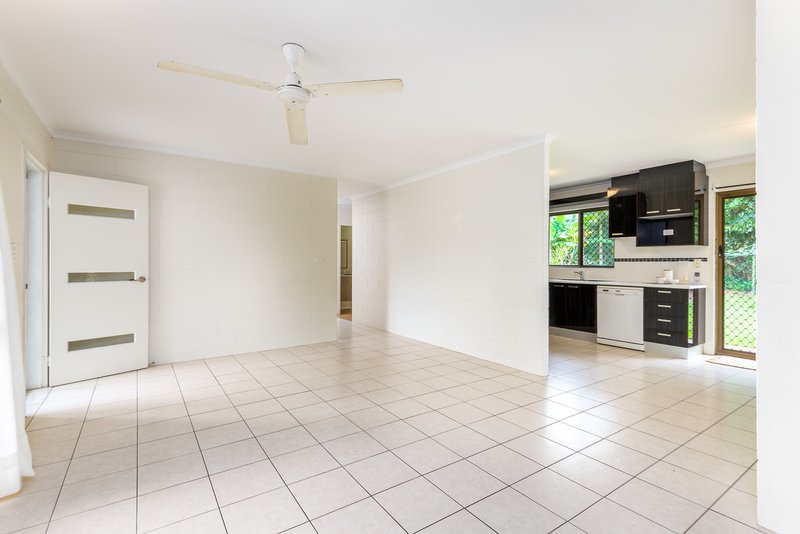 Photo - 11 Katanga Close, Smithfield QLD 4878 - Image 6