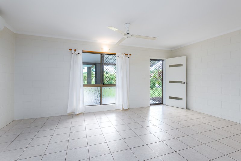 Photo - 11 Katanga Close, Smithfield QLD 4878 - Image 7