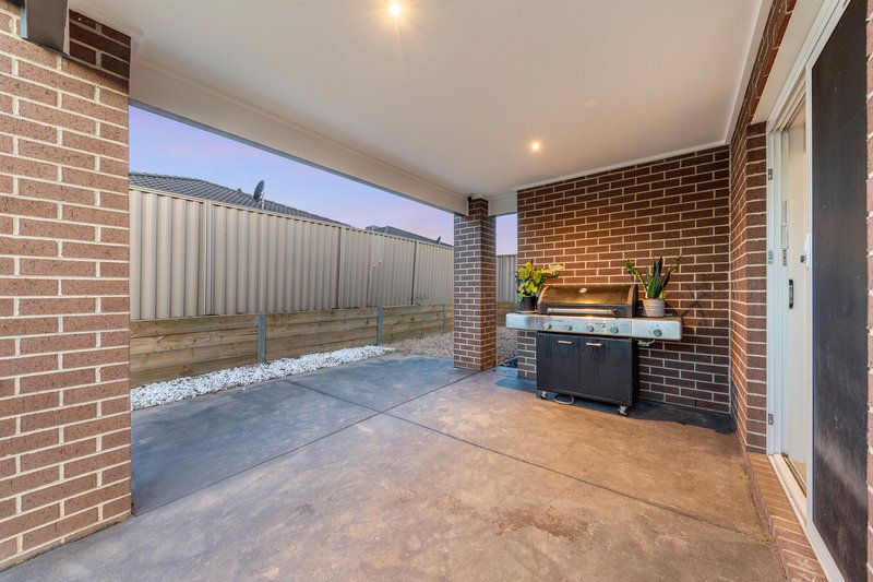 Photo - 11 Keating Street, Pakenham VIC 3810 - Image 11