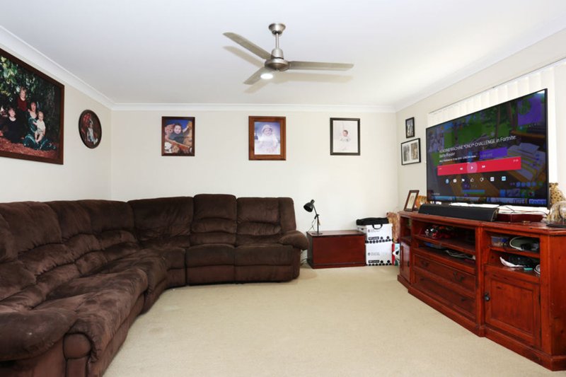 Photo - 11 Keeley Street, Morayfield QLD 4506 - Image 2