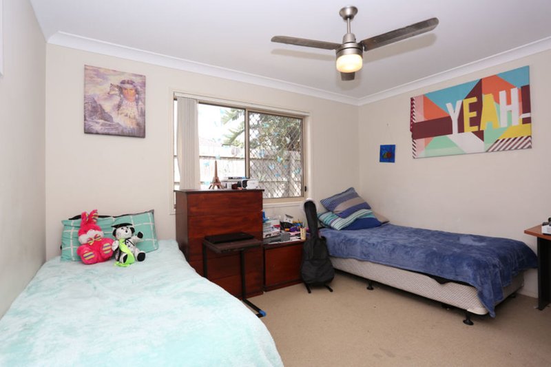 Photo - 11 Keeley Street, Morayfield QLD 4506 - Image 9