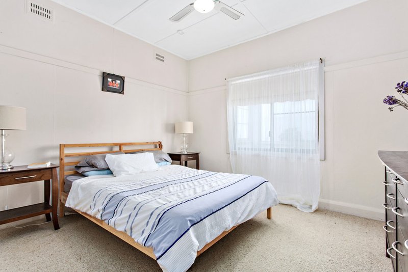 Photo - 11 Keira Street, Port Kembla NSW 2505 - Image 5