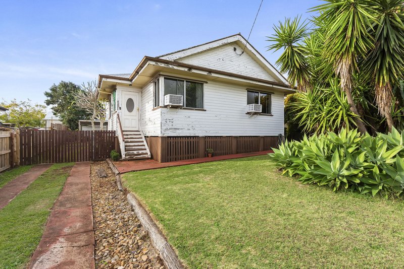 Photo - 11 Kelly Street, Harlaxton QLD 4350 - Image 1