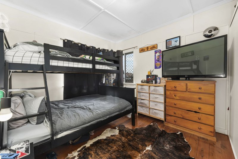 Photo - 11 Kelly Street, Harlaxton QLD 4350 - Image 7