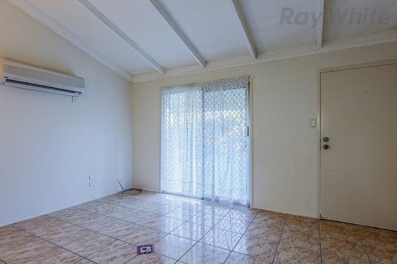 Photo - 11 Kenmare Street, Eagleby QLD 4207 - Image 6