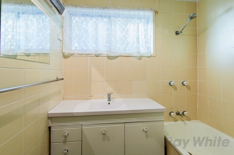 Photo - 11 Kenmare Street, Eagleby QLD 4207 - Image 7