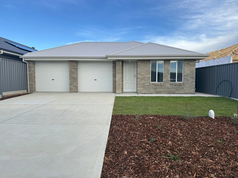 Photo - 11 Kennedy Avenue, Hindmarsh Island SA 5214 - Image 1