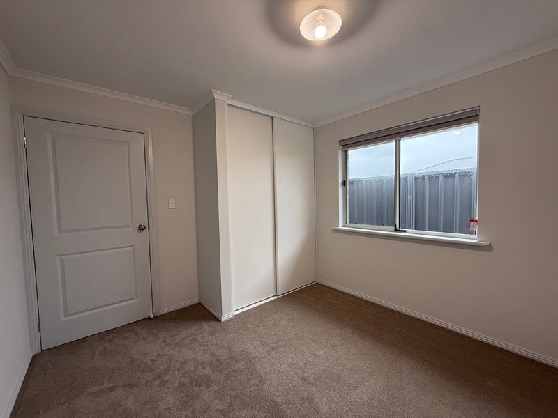 Photo - 11 Kennedy Avenue, Hindmarsh Island SA 5214 - Image 7