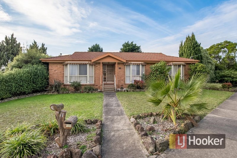 11 Kerrison Drive, Hampton Park VIC 3976