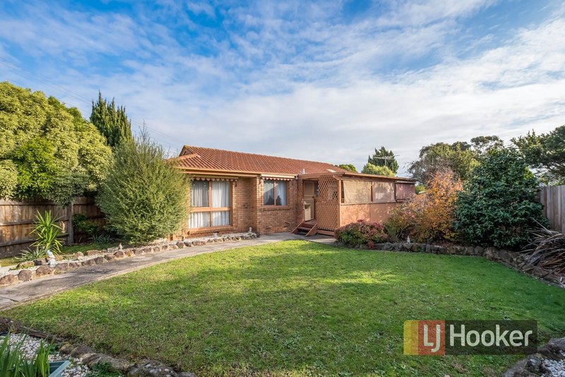 Photo - 11 Kerrison Drive, Hampton Park VIC 3976 - Image 11