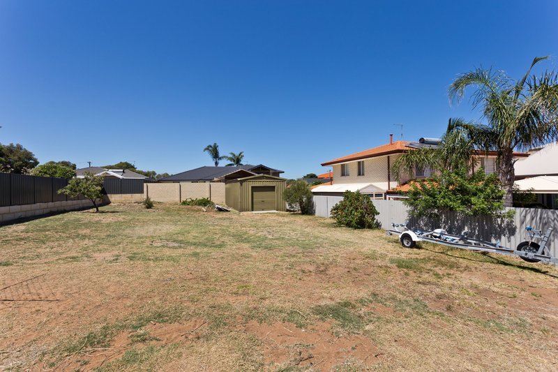 Photo - 11 Kiesey Street, Coogee WA 6166 - Image 14