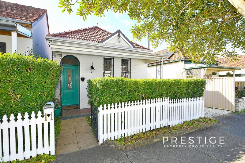 11 Kimpton Street, Banksia NSW 2216