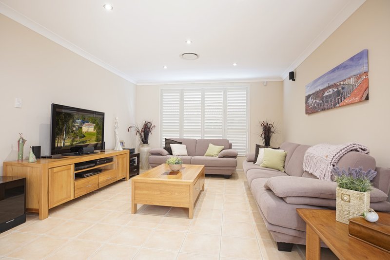 Photo - 11 Kingsfield Avenue, Glenmore Park NSW 2745 - Image 4