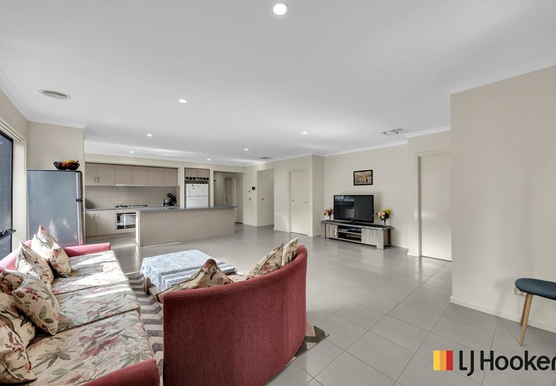 Photo - 11 Kipling Circuit, Diggers Rest VIC 3427 - Image 7