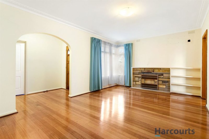 Photo - 11 Kipling Court, Burwood East VIC 3151 - Image 5