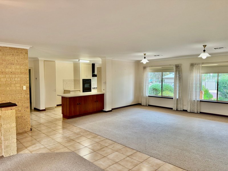Photo - 11 Kirkwood Street, Corrigin WA 6375 - Image 2