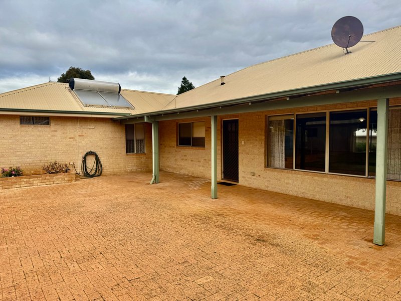 Photo - 11 Kirkwood Street, Corrigin WA 6375 - Image 7