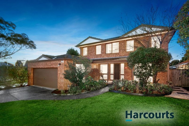 11 Kirrum Close, Wantirna South VIC 3152