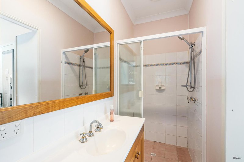 Photo - 11 Koombahla Drive, Tallebudgera QLD 4228 - Image 8