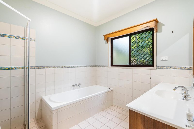 Photo - 11 Koombahla Drive, Tallebudgera QLD 4228 - Image 22