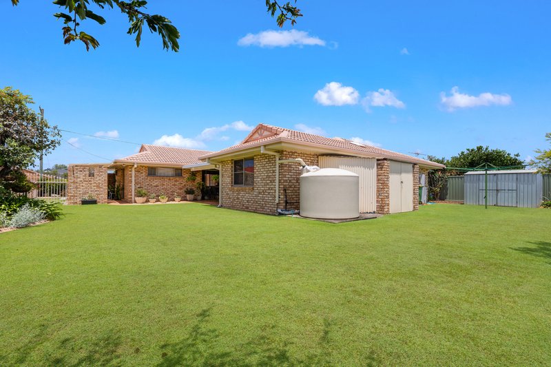 Photo - 11 Kubiak Drive, Murrumba Downs QLD 4503 - Image 21