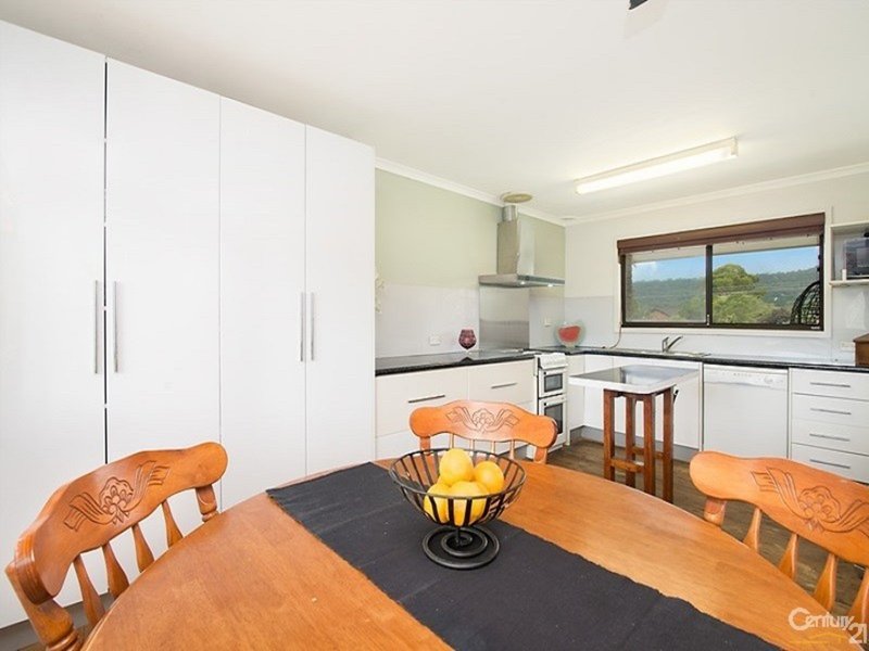 Photo - 11 Kulara Avenue, West Gosford NSW 2250 - Image 4